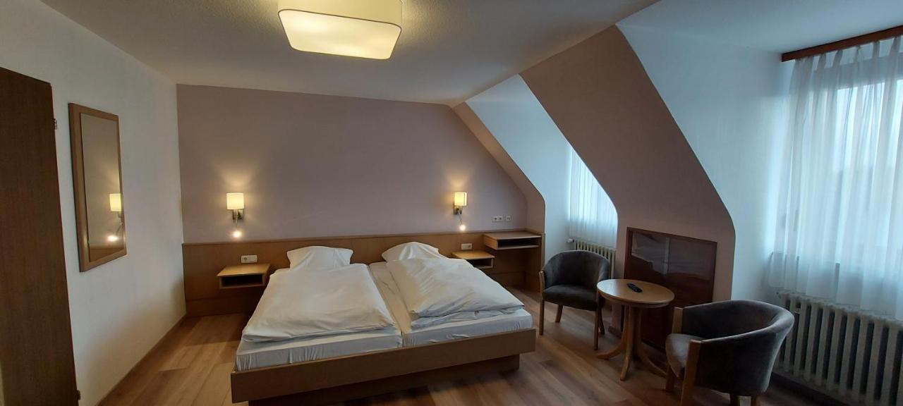 Hotel Astoria Bergrheinfeld Buitenkant foto