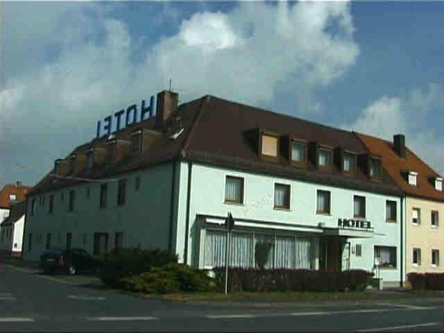 Hotel Astoria Bergrheinfeld Buitenkant foto